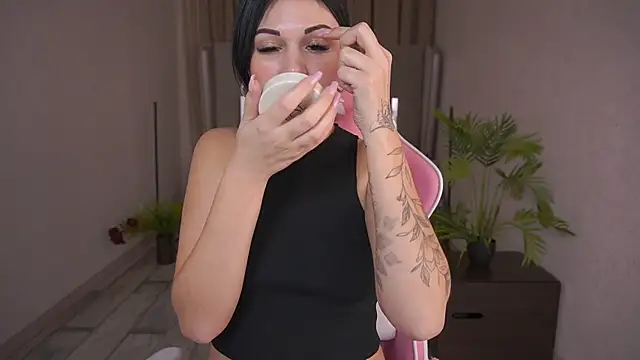 Snapshot of SonnyKage chatting on January 2025 11:53:02 PM SonnyKage online show from January 2025 11:53:02 PM