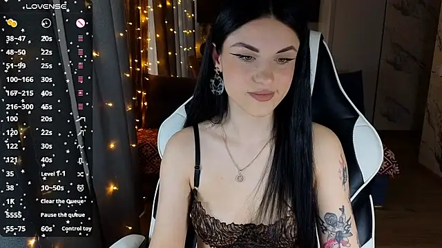 Mary   Moore online show from December 2024 06:43:02 AM