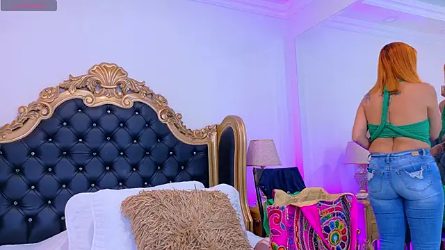 AdelinaVans online show from November 2025 11:22:01 AM