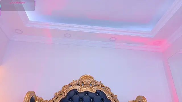 AdelinaVans online show from November 2025 11:09:02 AM