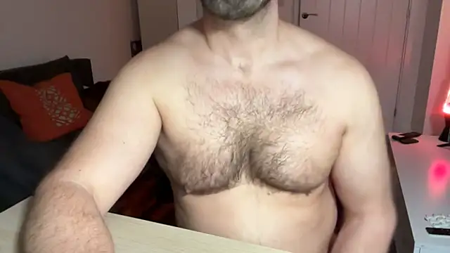 Snapshot of Mr_Beef chatting on February 2025 01:11:01 AM Mr Beef online show from February 2025 01:11:01 AM