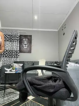 Snapshot of Bootyfulbarbiie chatting on December 2024 11:14:01 PM Bootyfulbarbiie online show from December 2024 11:14:01 PM