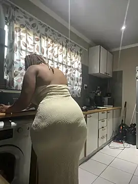 Snapshot of Bootyfulbarbiie chatting on February 2025 04:40:01 AM Bootyfulbarbiie online show from February 2025 04:40:01 AM