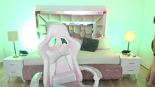 Aliciia cute1 online show from January 2025 10:50:01 PM