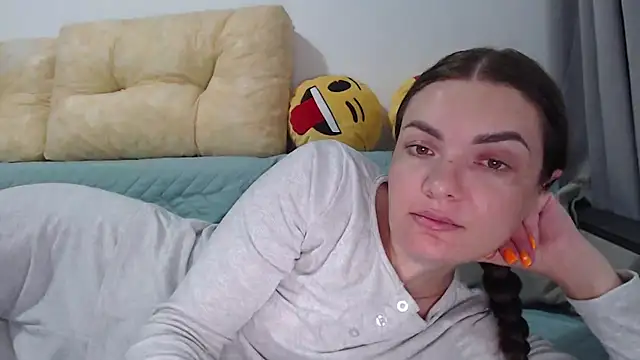 Snapshot of _JustmeHere_ chatting on July 2026 05:07:02 PM JustmeHere online show from July 2026 05:07:02 PM