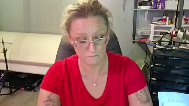 Lisalovely6981 online show from January 2025 08:25:01 PM