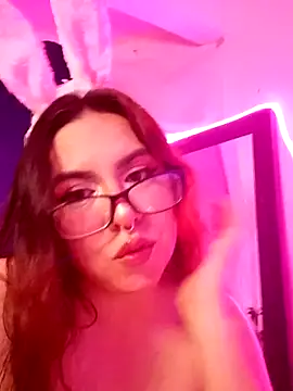 Snapshot of Celestte22 chatting on October 2025 01:24:01 AM Celestte22 online show from October 2025 01:24:01 AM