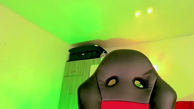 Snapshot of naomy__xx chatting on March 2026 03:21:01 AM naomy xx online show from March 2026 03:21:01 AM