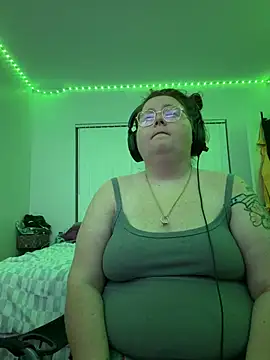 Snapshot of BBW2320 chatting on June 2026 02:12:02 AM BBW2320 online show from June 2026 02:12:02 AM