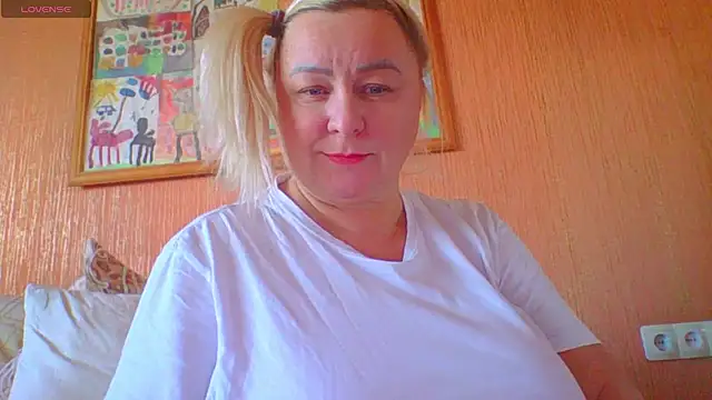 mira robinsonnn online show from October 2025 03:05:02 AM