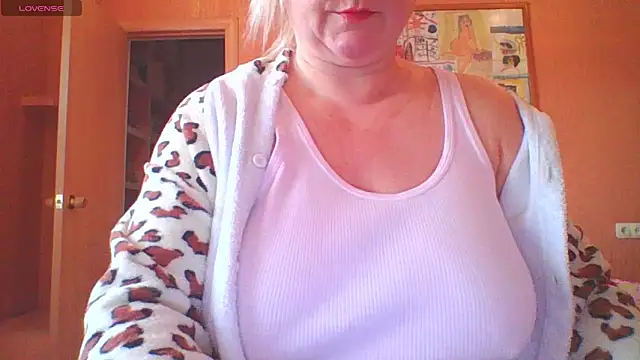 mira robinsonnn online show from February 2026 03:03:02 AM