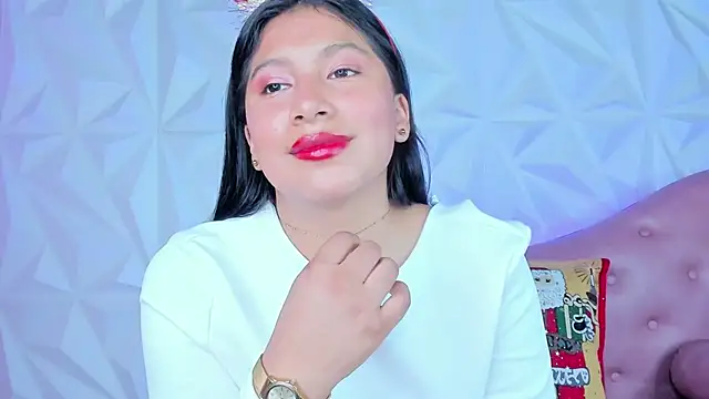 Snapshot of LinnaGardenia chatting on December 2024 03:47:02 PM LinnaGardenia online show from December 2024 03:47:02 PM