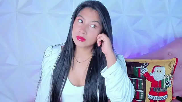 Snapshot of LinnaGardenia chatting on December 2024 02:06:02 PM LinnaGardenia online show from December 2024 02:06:02 PM