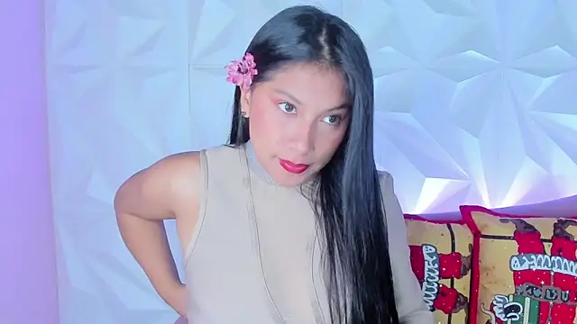 Snapshot of LinnaGardenia chatting on December 2024 01:33:01 PM LinnaGardenia online show from December 2024 01:33:01 PM