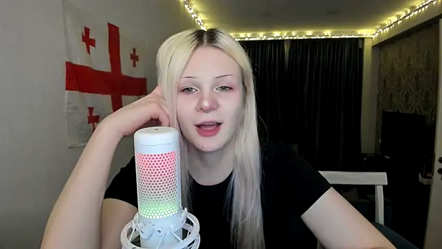 sashakiss99 online show from January 2025 05:07:02 PM