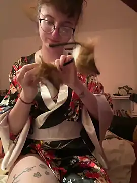 Snapshot of _foxygirl_ chatting on January 2025 06:03:02 PM  foxygirl  online show from January 2025 06:03:02 PM