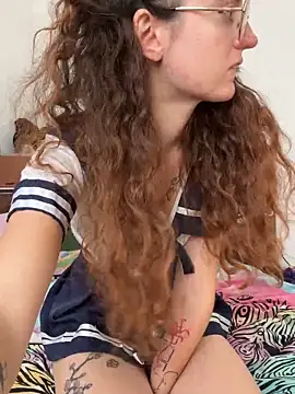 Snapshot of _foxygirl_ chatting on October 2025 11:14:02 AM  foxygirl  online show from October 2025 11:14:02 AM