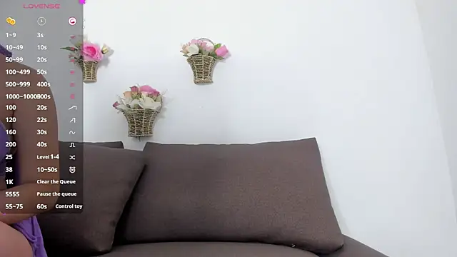 Snapshot of Ahlam__ chatting on November 2025 07:48:02 PM Ahlam online show from November 2025 07:48:02 PM