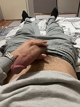 Snapshot of mertkaan27 chatting on February 2026 10:14:02 PM mertkaan27 online show from February 2026 10:14:02 PM