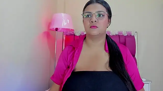 Snapshot of Gabriela_Brown chatting on February 2025 02:45:01 PM Gabriela Brown online show from February 2025 02:45:01 PM