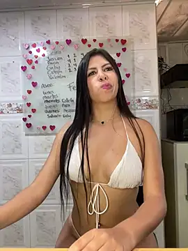 Alanna atm  online show from December 2024 09:00:02 PM