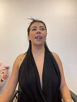 Snapshot of Alanna_atm_ chatting on July 2026 12:31:01 PM Alanna atm online show from July 2026 12:31:01 PM
