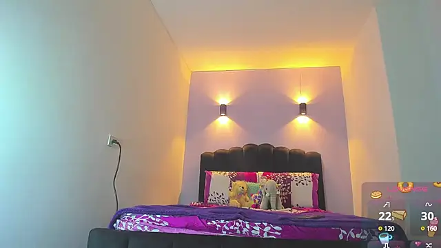 Sofia Clauss  online show from September 2025 04:25:02 AM