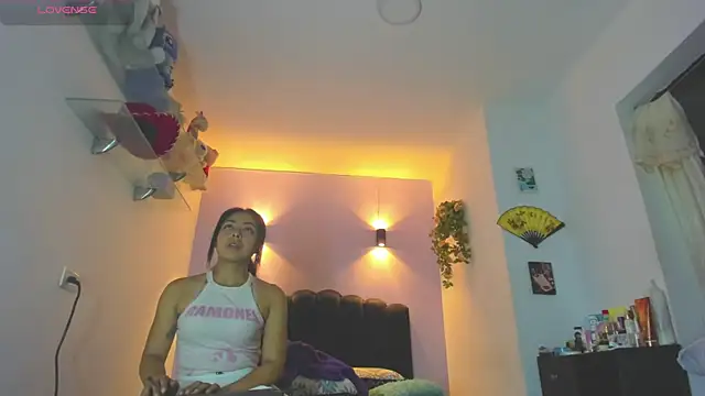 Snapshot of Sofia_Clauss_ chatting on July 2026 05:13:01 AM Sofia Clauss online show from July 2026 05:13:01 AM