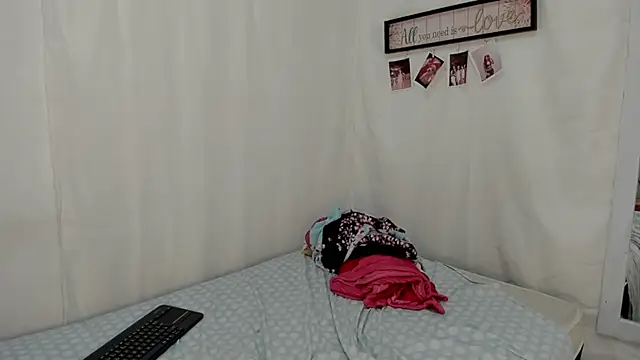 gabriela duarte1 online show from February 2025 05:05:01 AM