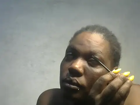 Snapshot of Bitty_baby chatting on April 2026 11:10:02 PM Bitty baby online show from April 2026 11:10:02 PM