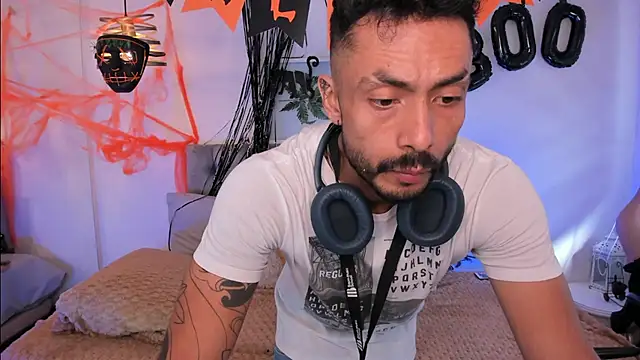 Tom cooper  online show from October 2025 12:50:01 PM