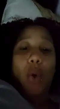 Snapshot of zandra_kiman chatting on February 2025 05:40:02 AM zandra kiman online show from February 2025 05:40:02 AM