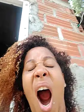 Snapshot of zandra_kiman chatting on April 2026 06:10:01 PM zandra kiman online show from April 2026 06:10:01 PM