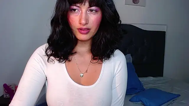 Snapshot of candy_lux_ chatting on February 2025 03:49:02 PM candy lux online show from February 2025 03:49:02 PM