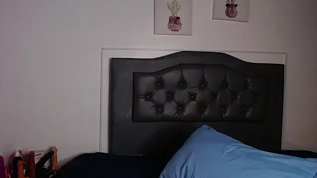 Snapshot of candy_lux_ chatting on February 2025 09:14:02 PM candy lux online show from February 2025 09:14:02 PM