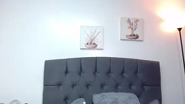 Snapshot of candy_lux_ chatting on September 2025 09:37:02 PM candy lux online show from September 2025 09:37:02 PM