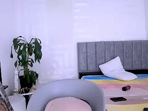 nataly red online show from December 2024 08:36:02 PM