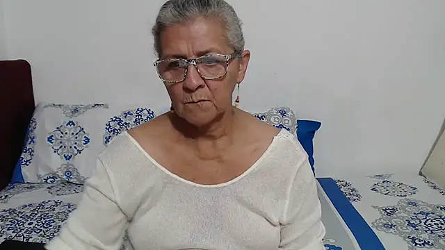 candy mature  online show from April 2026 11:17:02 PM