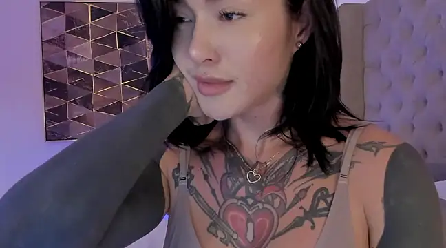 Snapshot of vangie_ chatting on February 2025 03:23:01 AM vangie online show from February 2025 03:23:01 AM