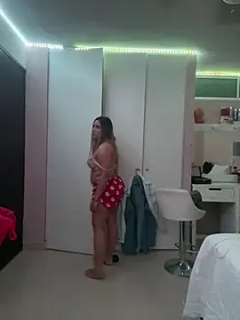 DarianaGuzz online show from March 2025 06:05:01 AM