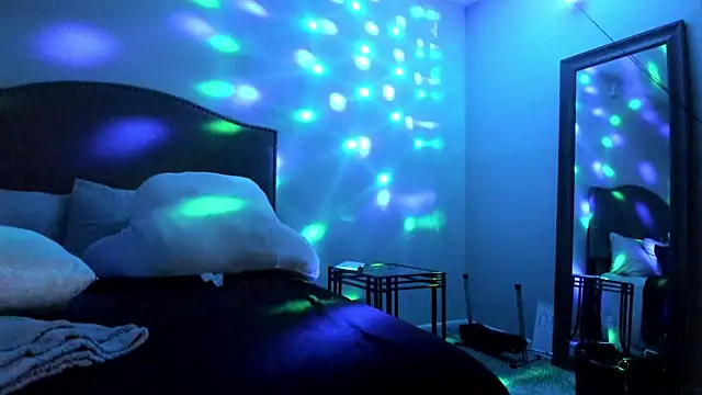 yiauana online show from September 2025 11:25:01 AM