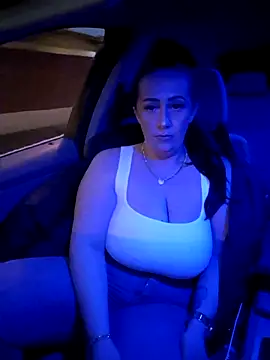 Snapshot of AvaLloyd chatting on February 2025 04:01:02 PM AvaLloyd online show from February 2025 04:01:02 PM