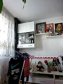 Snapshot of AvaLloyd chatting on February 2025 10:45:01 AM AvaLloyd online show from February 2025 10:45:01 AM