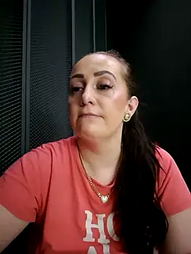 Snapshot of AvaLloyd chatting on February 2025 03:23:01 AM AvaLloyd online show from February 2025 03:23:01 AM