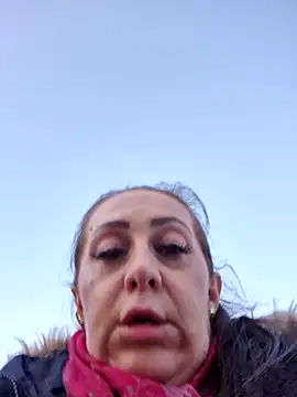 Snapshot of AvaLloyd chatting on February 2025 03:42:02 PM AvaLloyd online show from February 2025 03:42:02 PM