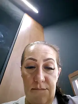 Snapshot of AvaLloyd chatting on February 2025 03:15:02 AM AvaLloyd online show from February 2025 03:15:02 AM