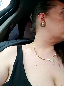 Snapshot of AvaLloyd chatting on February 2025 03:26:01 PM AvaLloyd online show from February 2025 03:26:01 PM