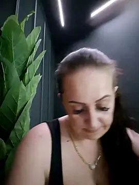 Snapshot of AvaLloyd chatting on March 2025 03:30:01 AM AvaLloyd online show from March 2025 03:30:01 AM