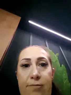 Snapshot of AvaLloyd chatting on March 2025 03:35:02 AM AvaLloyd online show from March 2025 03:35:02 AM