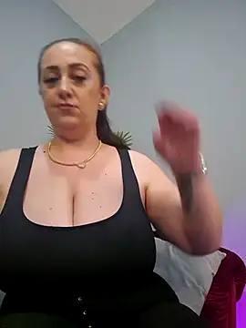 Snapshot of AvaLloyd chatting on March 2025 03:46:02 AM AvaLloyd online show from March 2025 03:46:02 AM